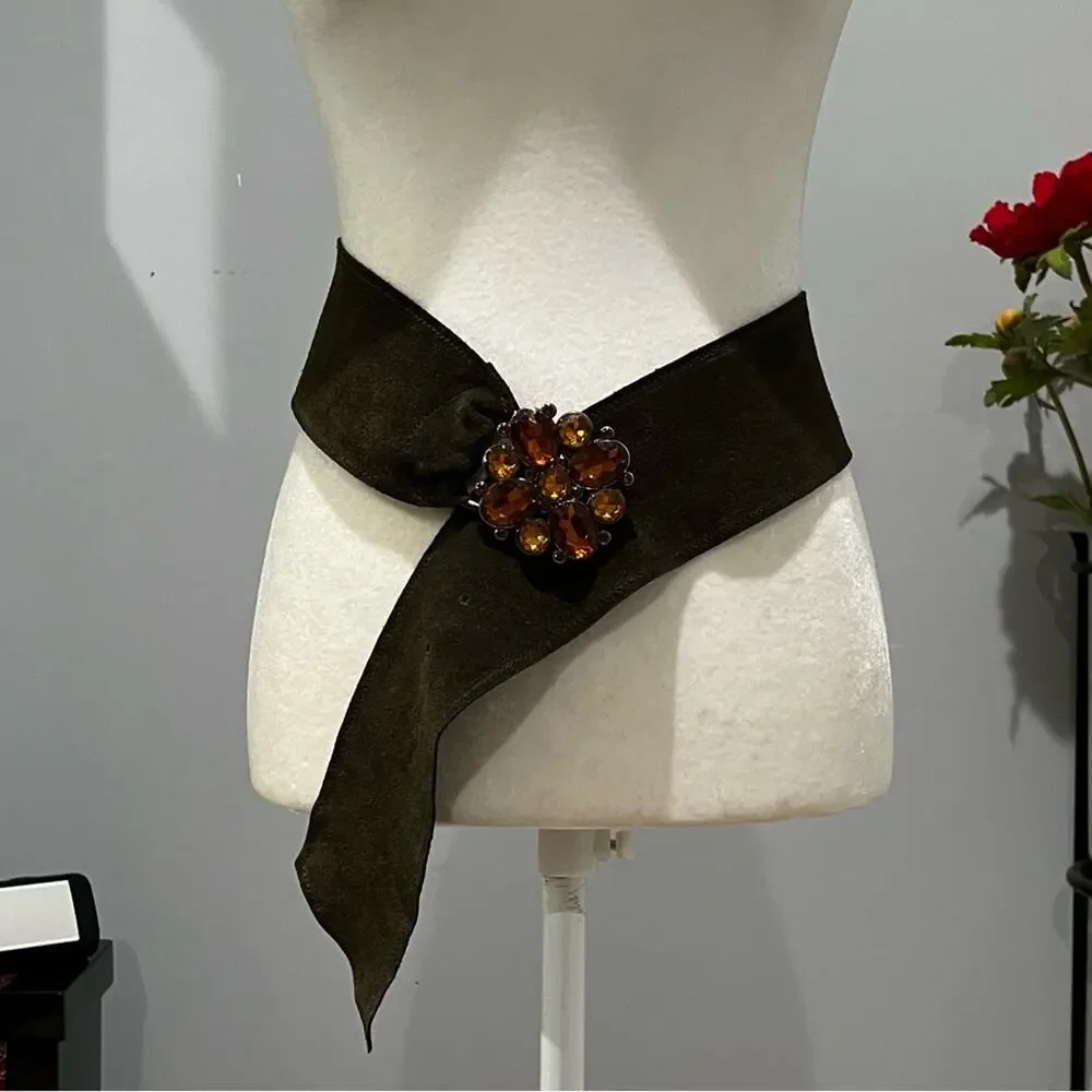 NEW Lake Shore Drive Suede Boho Crystal Flower Vintage Buckle Wide Waist Belt L